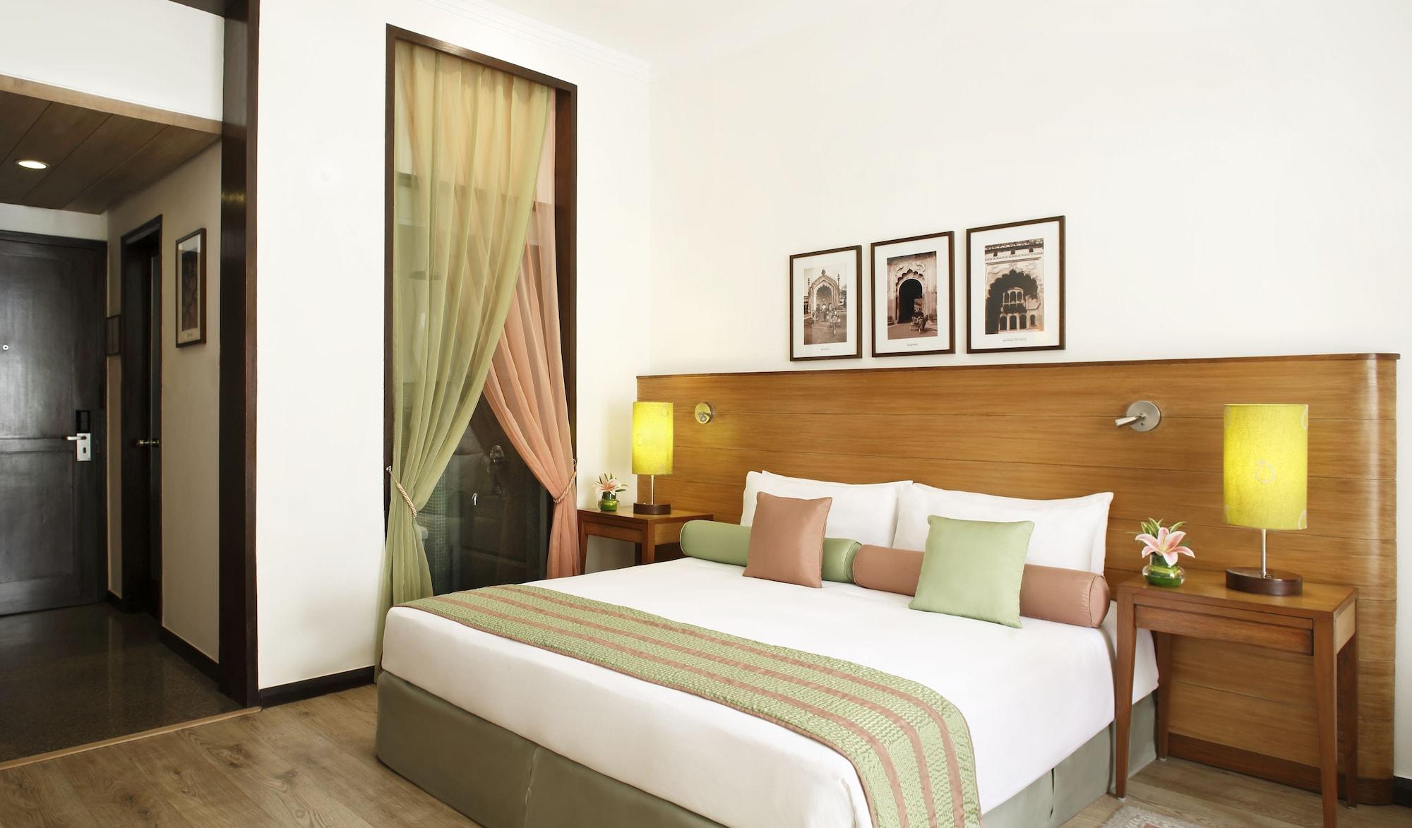 Taj Mahal Lucknow Hotell Eksteriør bilde