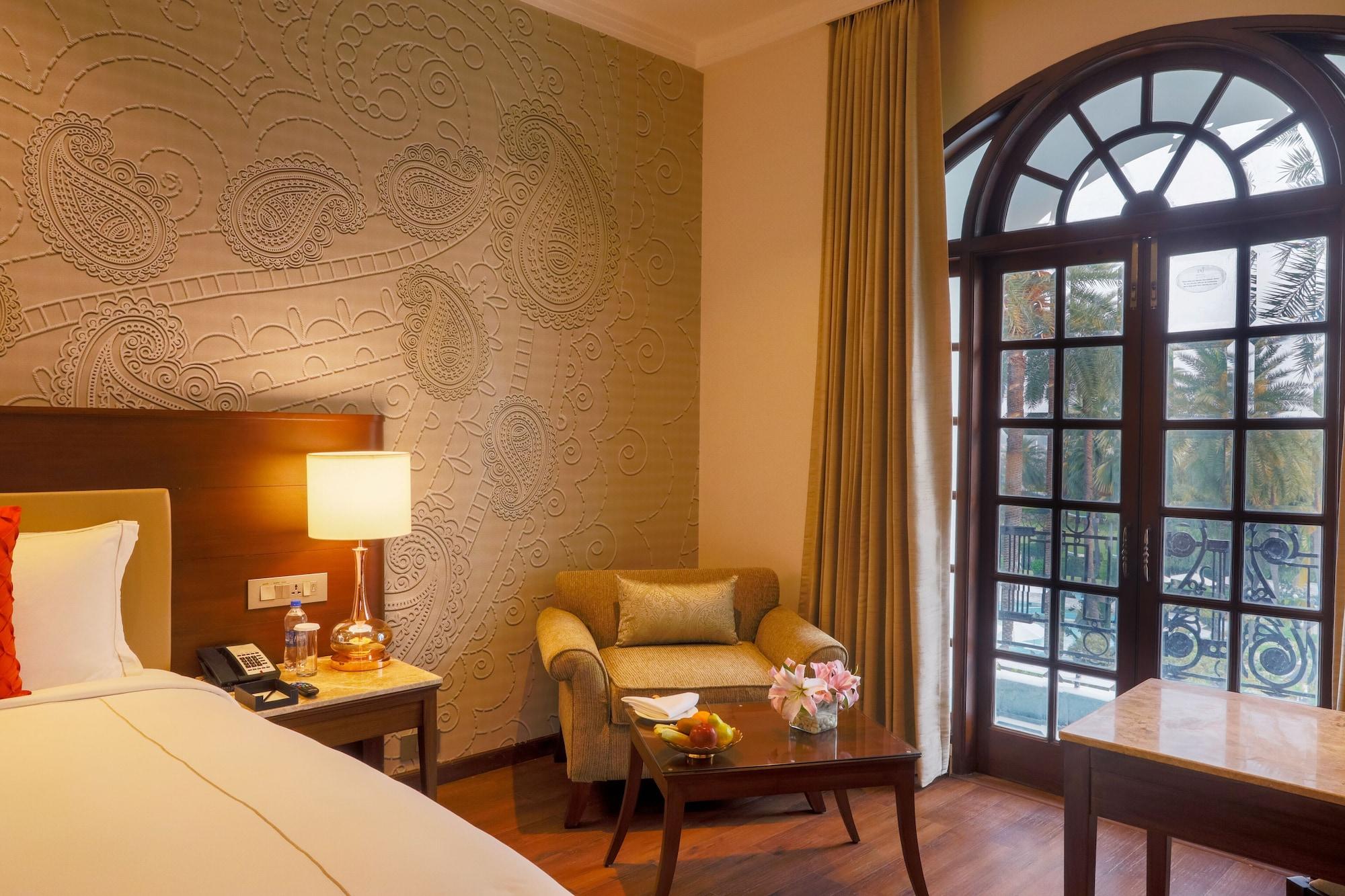 Taj Mahal Lucknow Hotell Eksteriør bilde