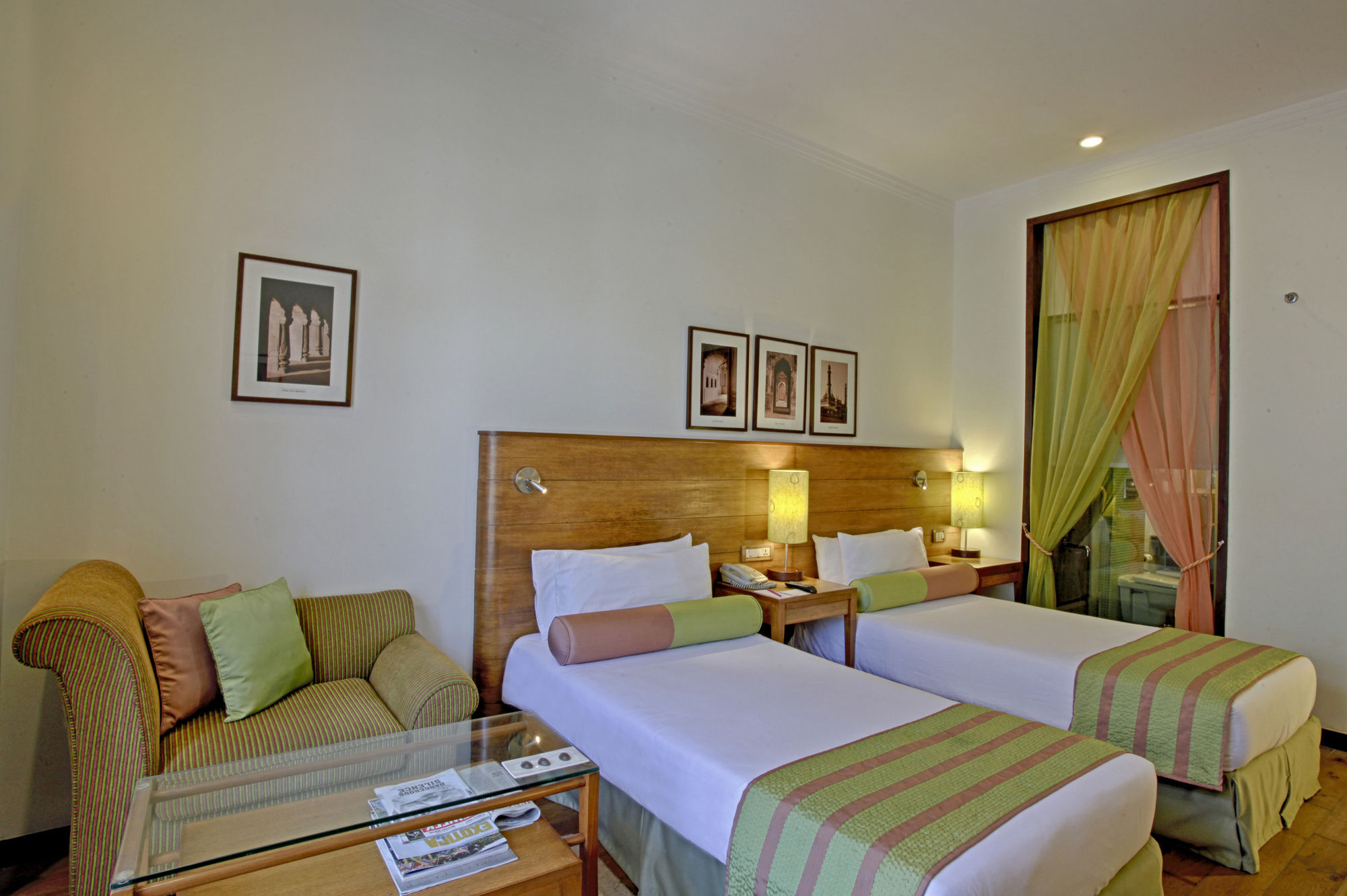 Taj Mahal Lucknow Hotell Eksteriør bilde