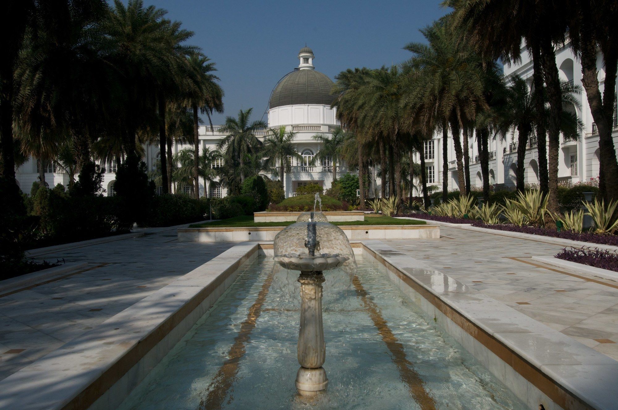 Taj Mahal Lucknow Hotell Eksteriør bilde