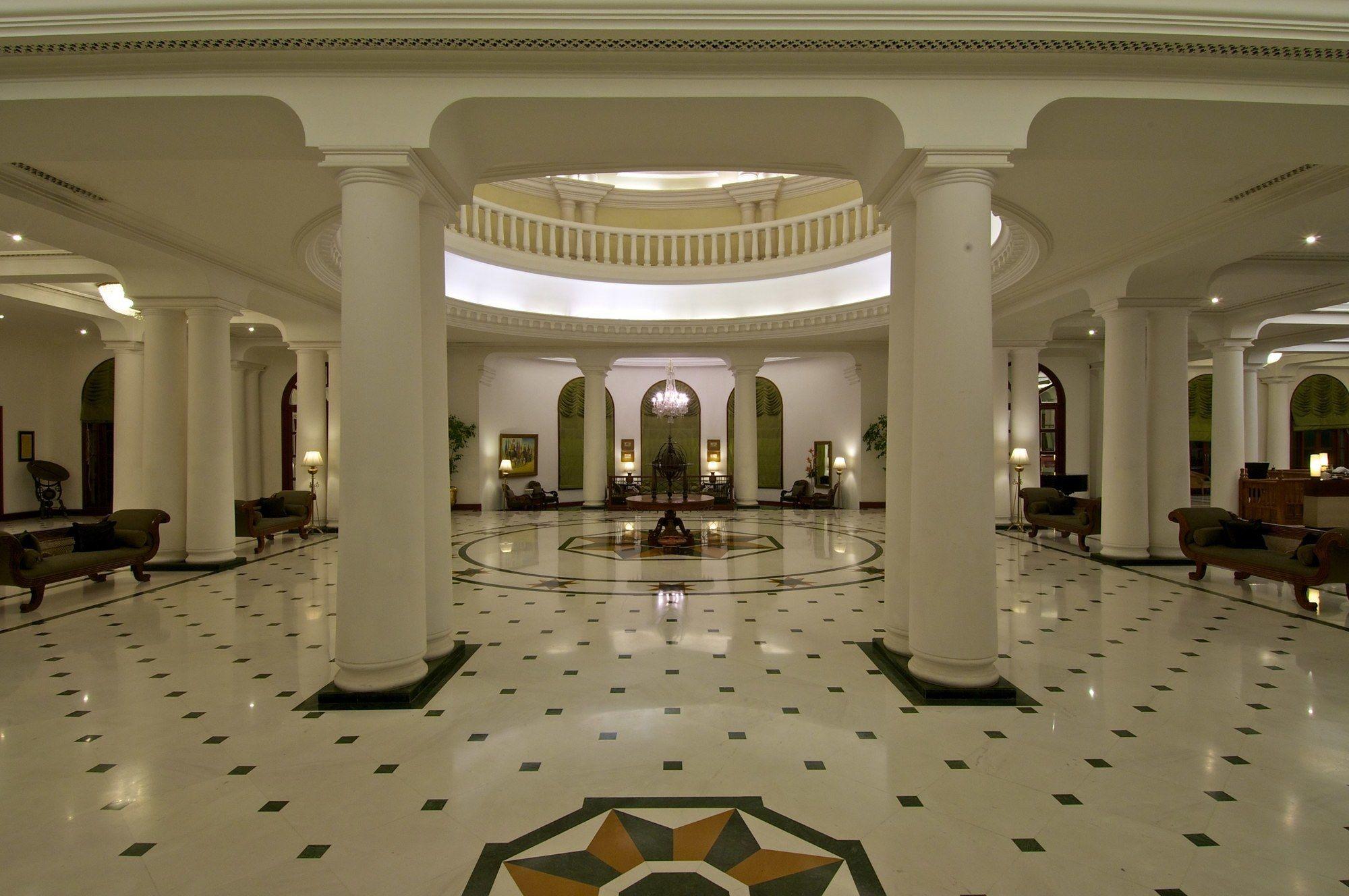 Taj Mahal Lucknow Hotell Eksteriør bilde