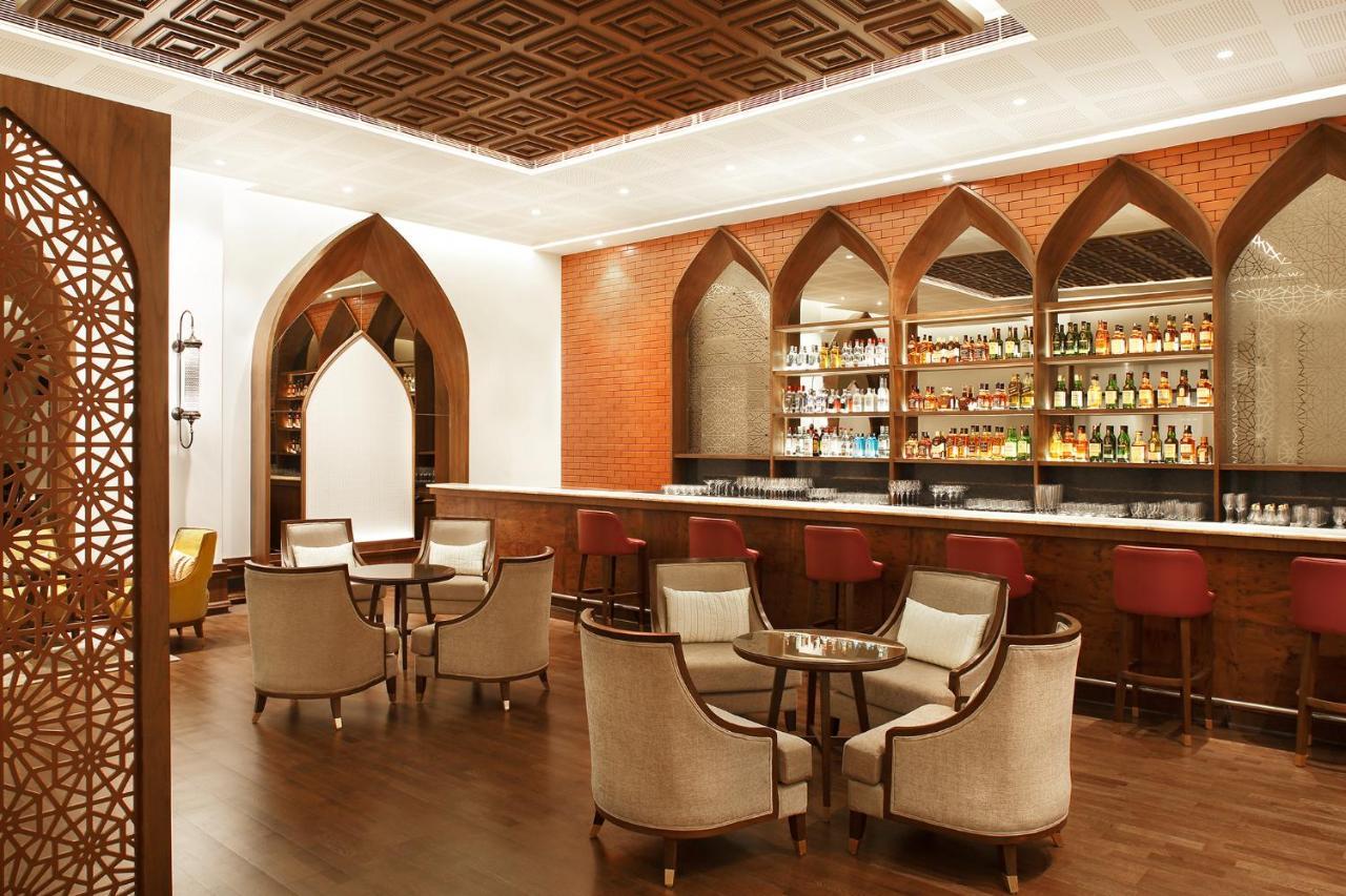 Taj Mahal Lucknow Hotell Eksteriør bilde